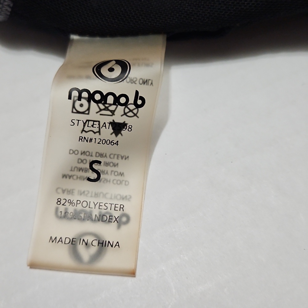 Mono B Black Sports Bra with Subtle Print Size S - Picture 5 of 7